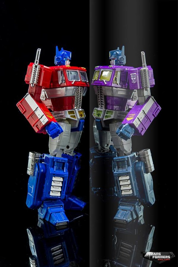Asia Exclusive Masterpiece Shattered Glass Optimus New Official Photos 04 (4 of 14)